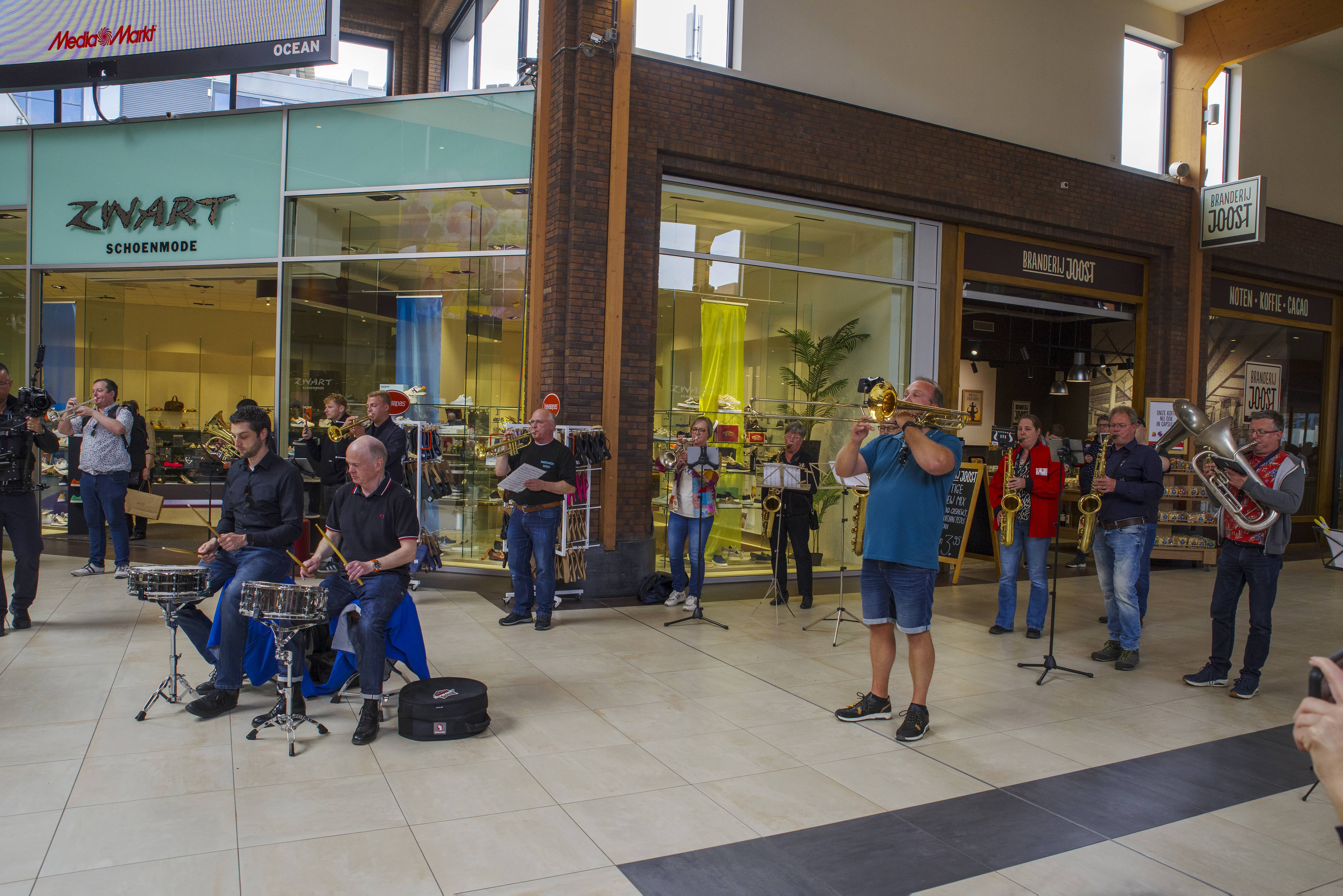 Flashmob Hoofddorp 2024 — foto 8