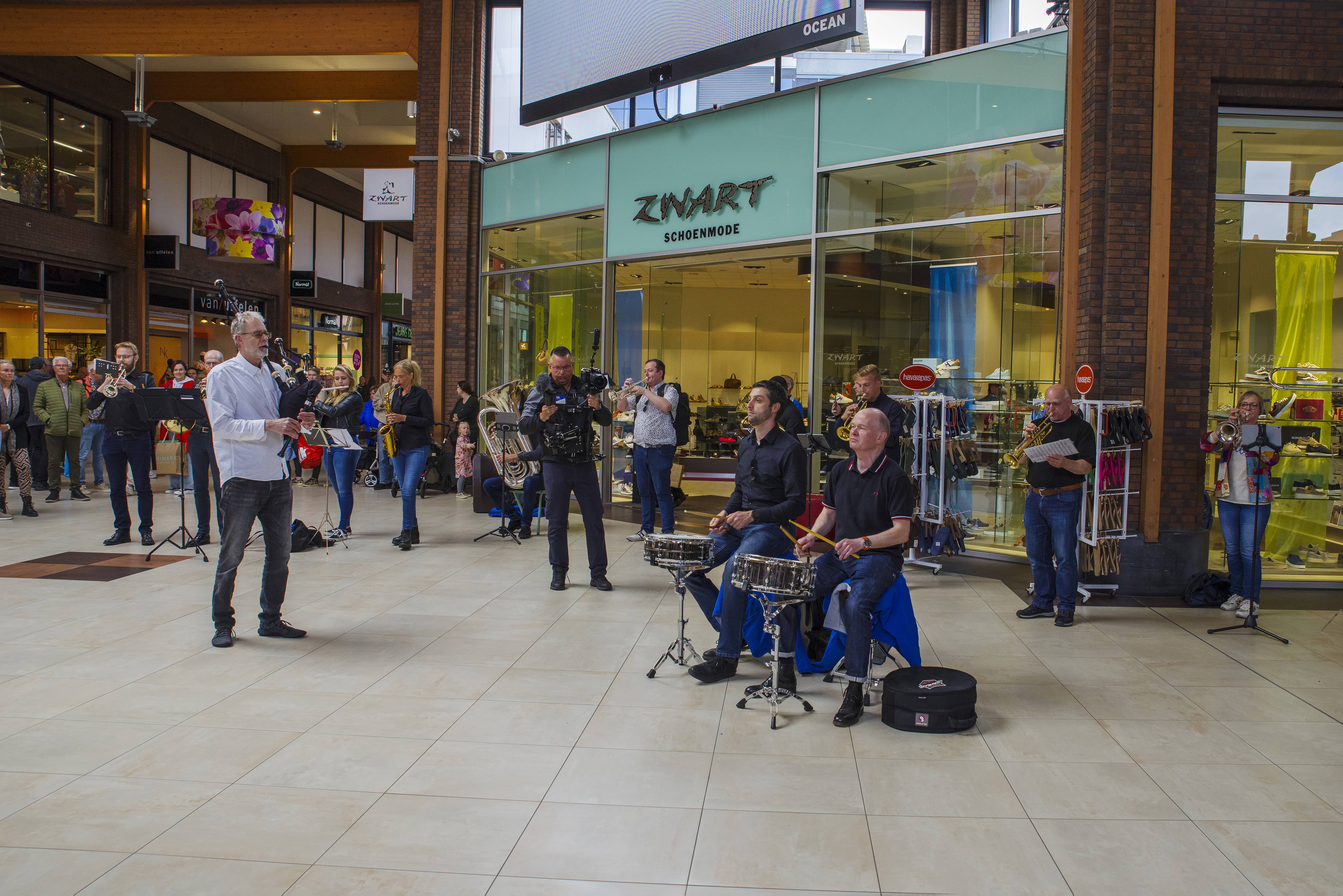 Flashmob Hoofddorp 2024 — foto 9