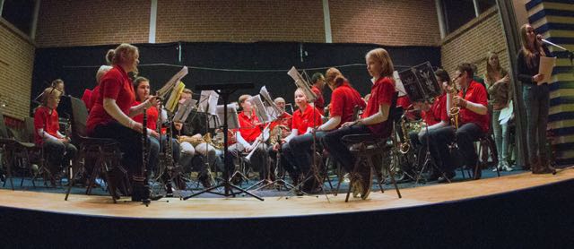 Jeugdfestival Opperdoes 13 December 2014 — foto 3