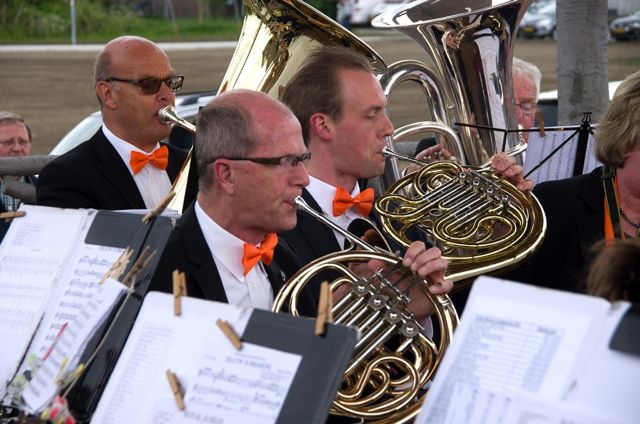 Opening Muziekkoepel Nieuw Vennep 26 April 2014 — foto 10