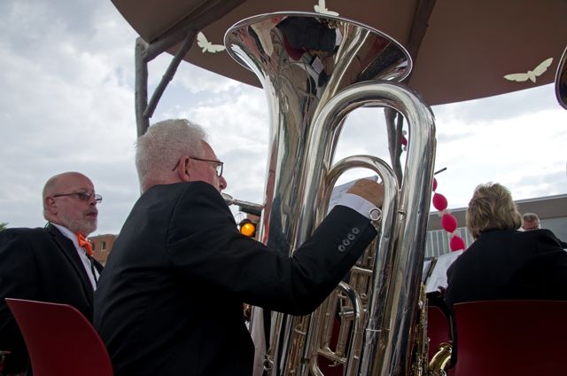 Opening Muziekkoepel Nieuw Vennep 26 April 2014 — foto 12