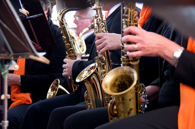 Opening Muziekkoepel Nieuw Vennep 26 April 2014 — foto 21